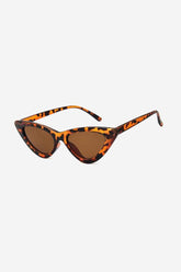 Sharp Cat-Eye Sunglasses with Sleek Frame Design – Tortoise
