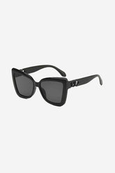 Oversized Cat-Eye Sunglasses with Interlocking Chain Temples – Black