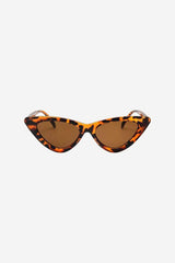 Sharp Cat-Eye Sunglasses with Sleek Frame Design – Tortoise