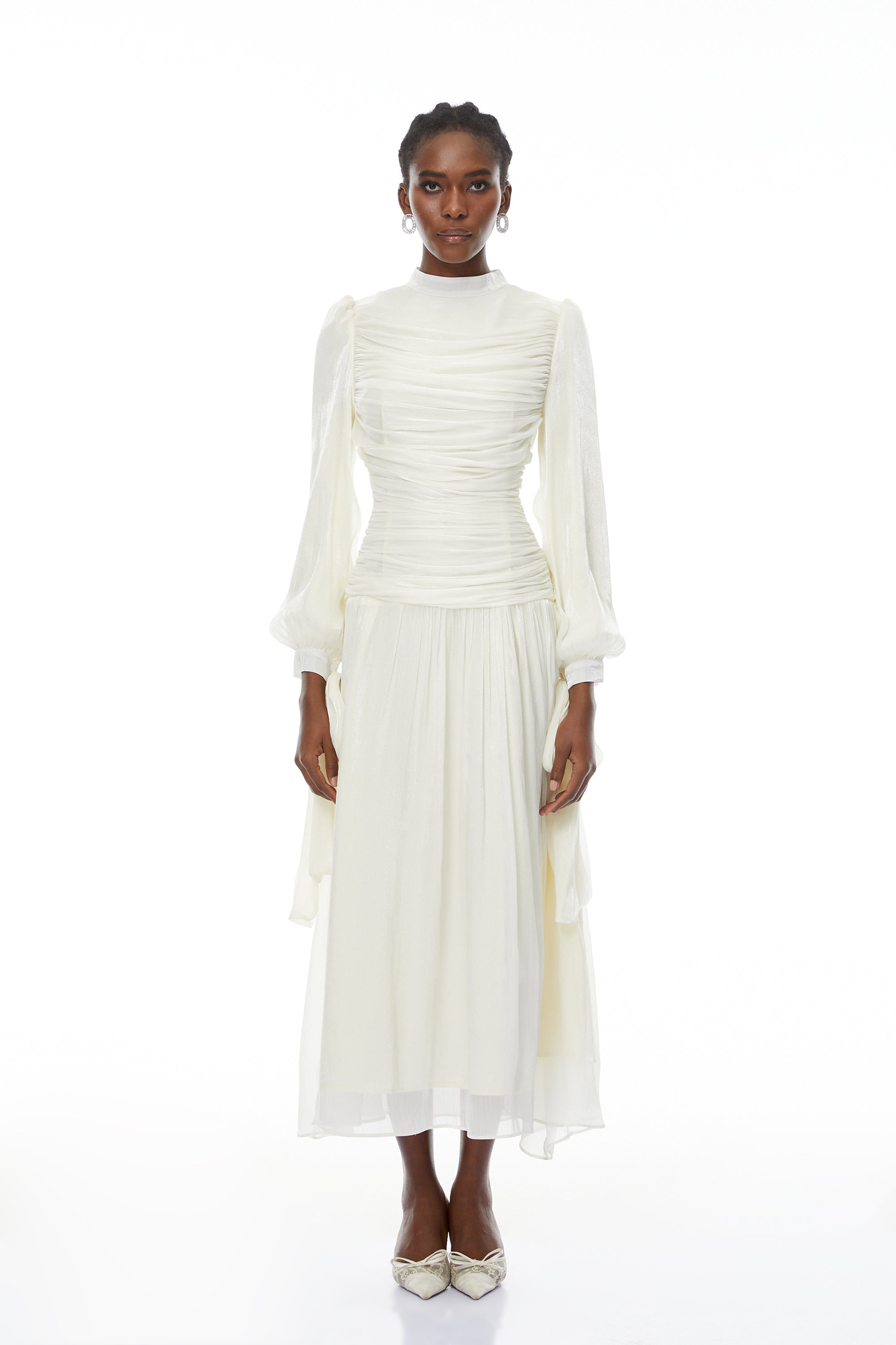 Katrín White Glossy Gathered Maxi Dress