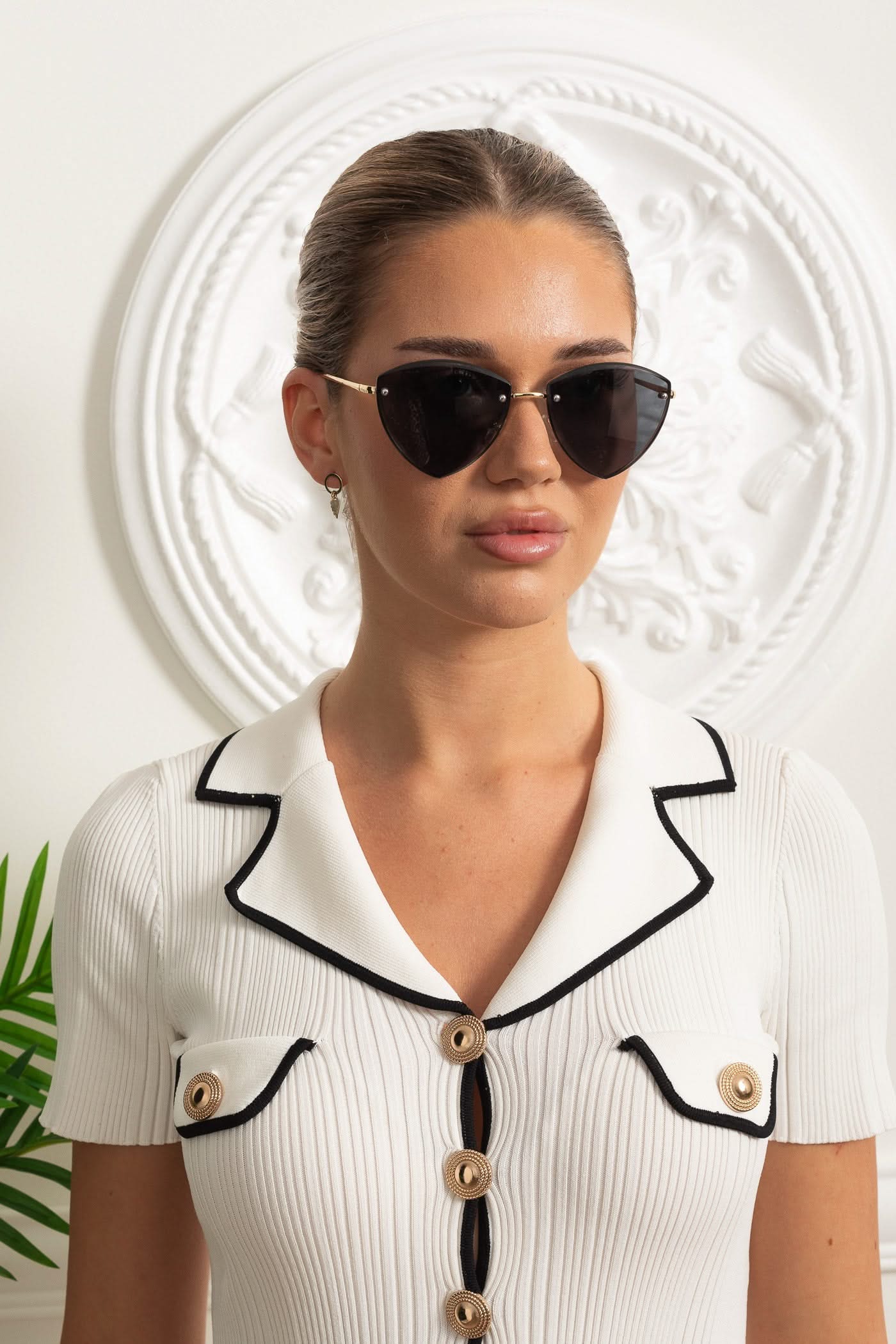 Rimless Triangle-Shaped Sunglasses with Ultra-Slim Metal Temples – Black