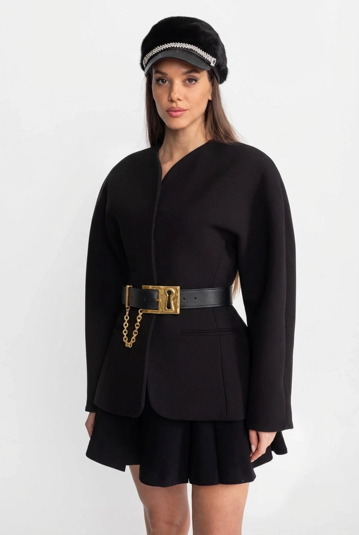 Belt with Keyhole Buckle and Chain Detail – Black