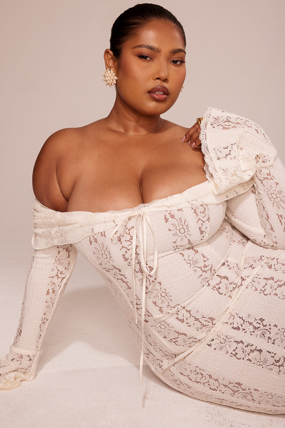 Belle Vintage Floral Lace Off Shoulder Maxi Dress - Cream white